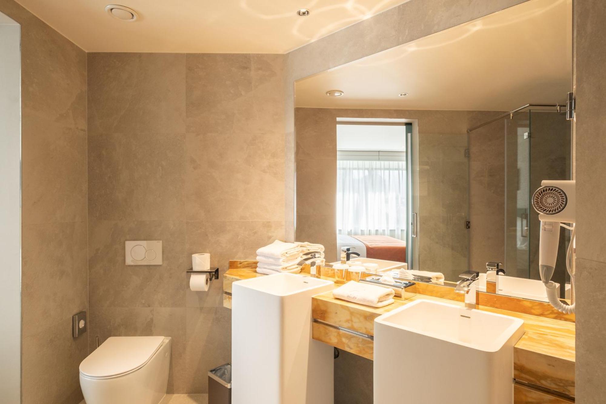 Hotel Hyllit 4*